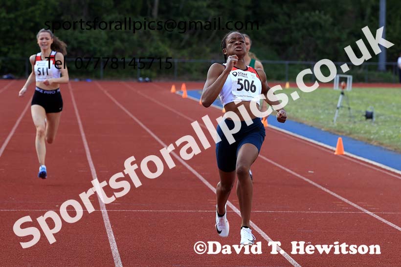Womens under-17s 200 metres, 2025 North Eastern Track and Field Champs., Shildon, County Durham. Photo: David T. Hewitson/Sports for All Pics